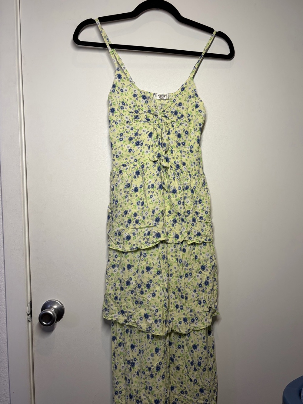 Light Green Floral Tiered Spaghetti-Strap Midi Dress